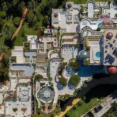 *new Gray D Albion: Puerto Banus Apartment Marbella